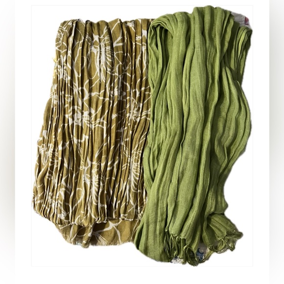 2 long broomstick crinkle scarves, viscose cotton linen blend green yellow/white - Picture 5 of 5